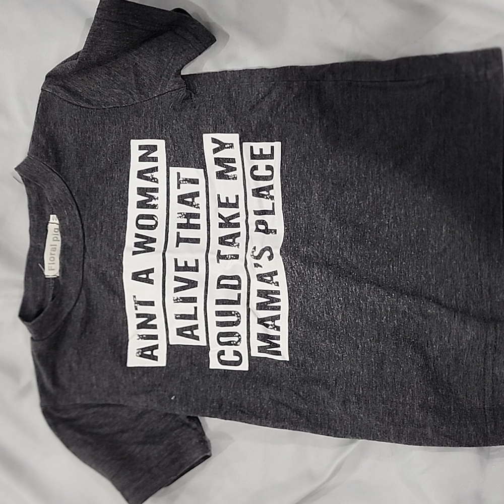 Graphic tee